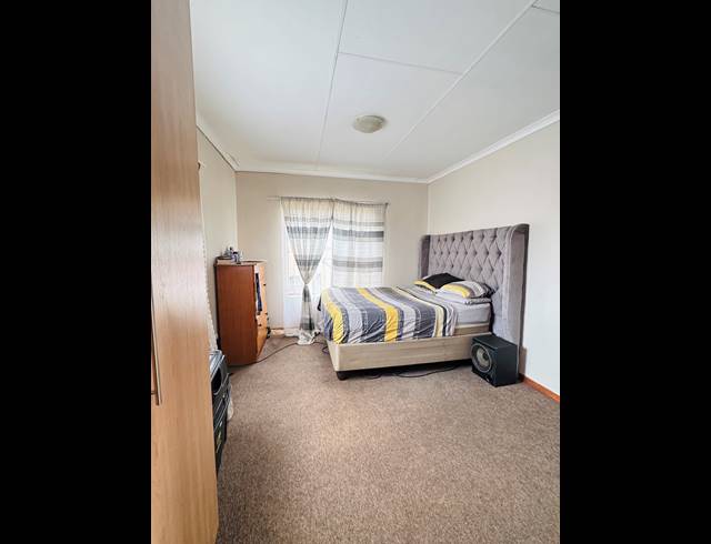 3 BEDROOM FREESTANDING FOR SALE IN BEN FLEUR